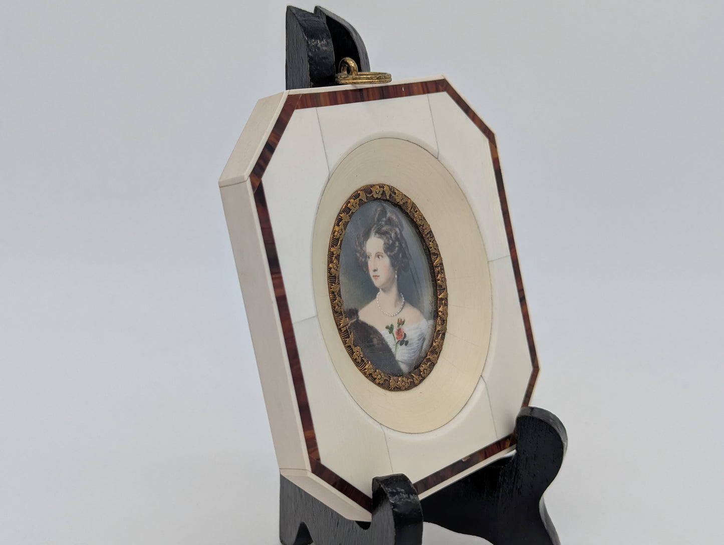 Lupenmalerei Freifrau von Lineden feine Porträt Miniatur im Rahmen Bild