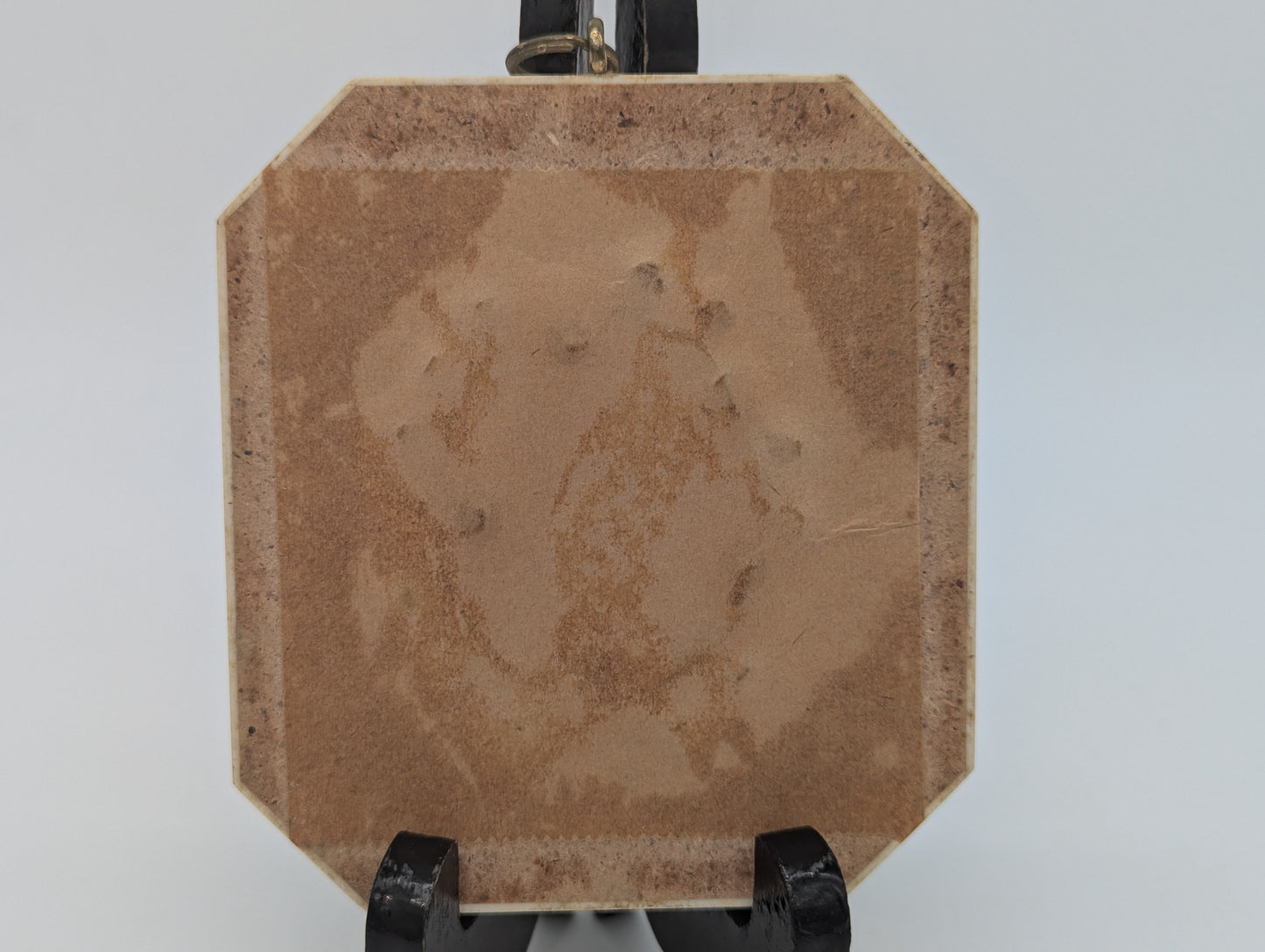 Lupenmalerei Dame mit Perlenohrringen feine Porträt Miniatur im Rahmen Bild