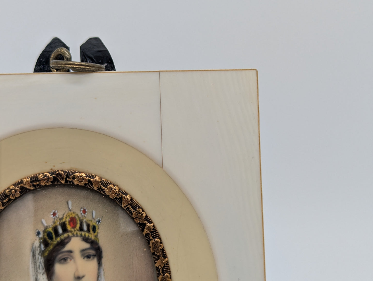 Lupenmalerei Josephine mit Krone feine Porträt Miniatur im Rahmen Bild