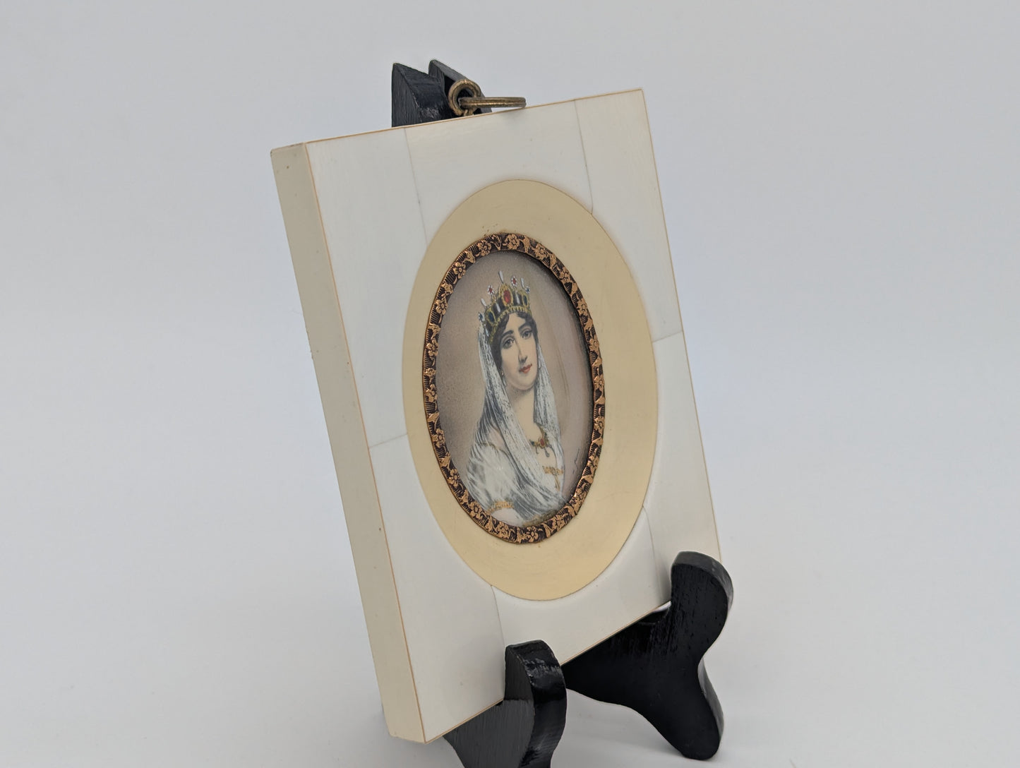 Lupenmalerei Josephine mit Krone feine Porträt Miniatur im Rahmen Bild