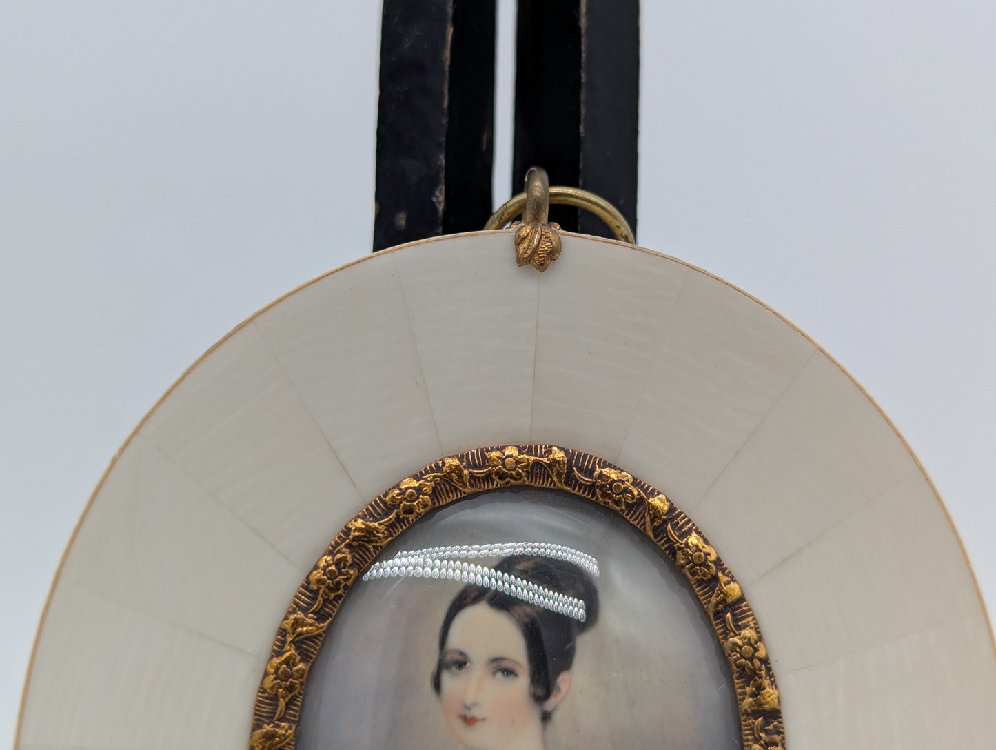 Lupenmalerei Fürstin von Liechtenstein feine Porträt Miniatur im Rahmen