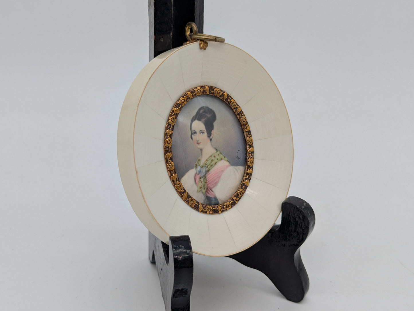 Lupenmalerei Fürstin von Liechtenstein feine Porträt Miniatur im Rahmen