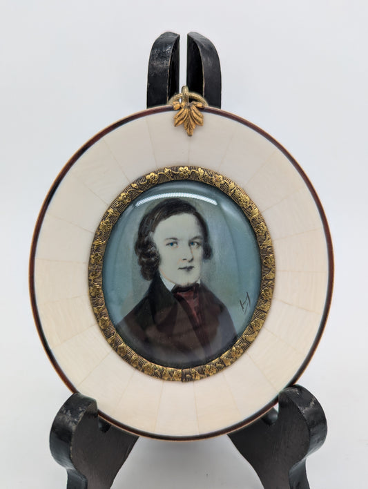 Lupenmalerei Junger Gentleman feines klassisches Porträt im Rahmen