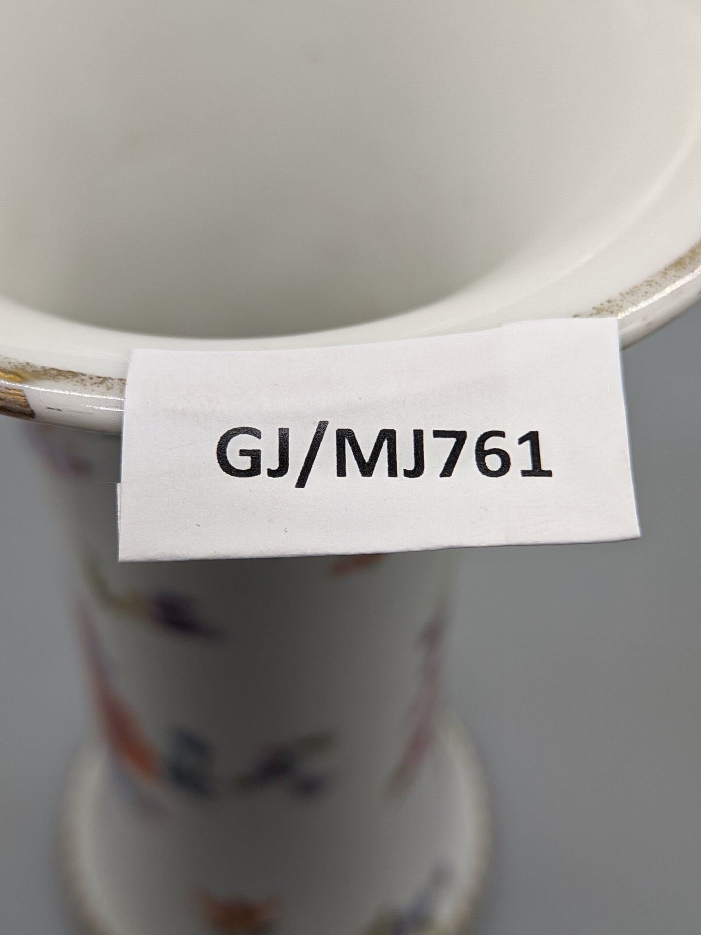 Antike Beyer und Bock Porzellan Vase Florales Dekor mit Goldrand