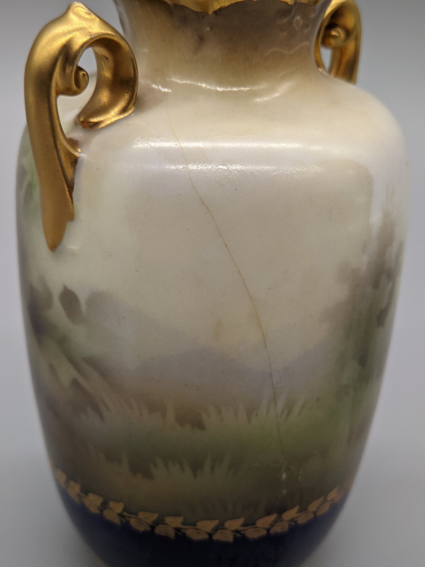 Antike RS Suhl Prunk Vase Klassisches Motiv mit Goldstaffierung