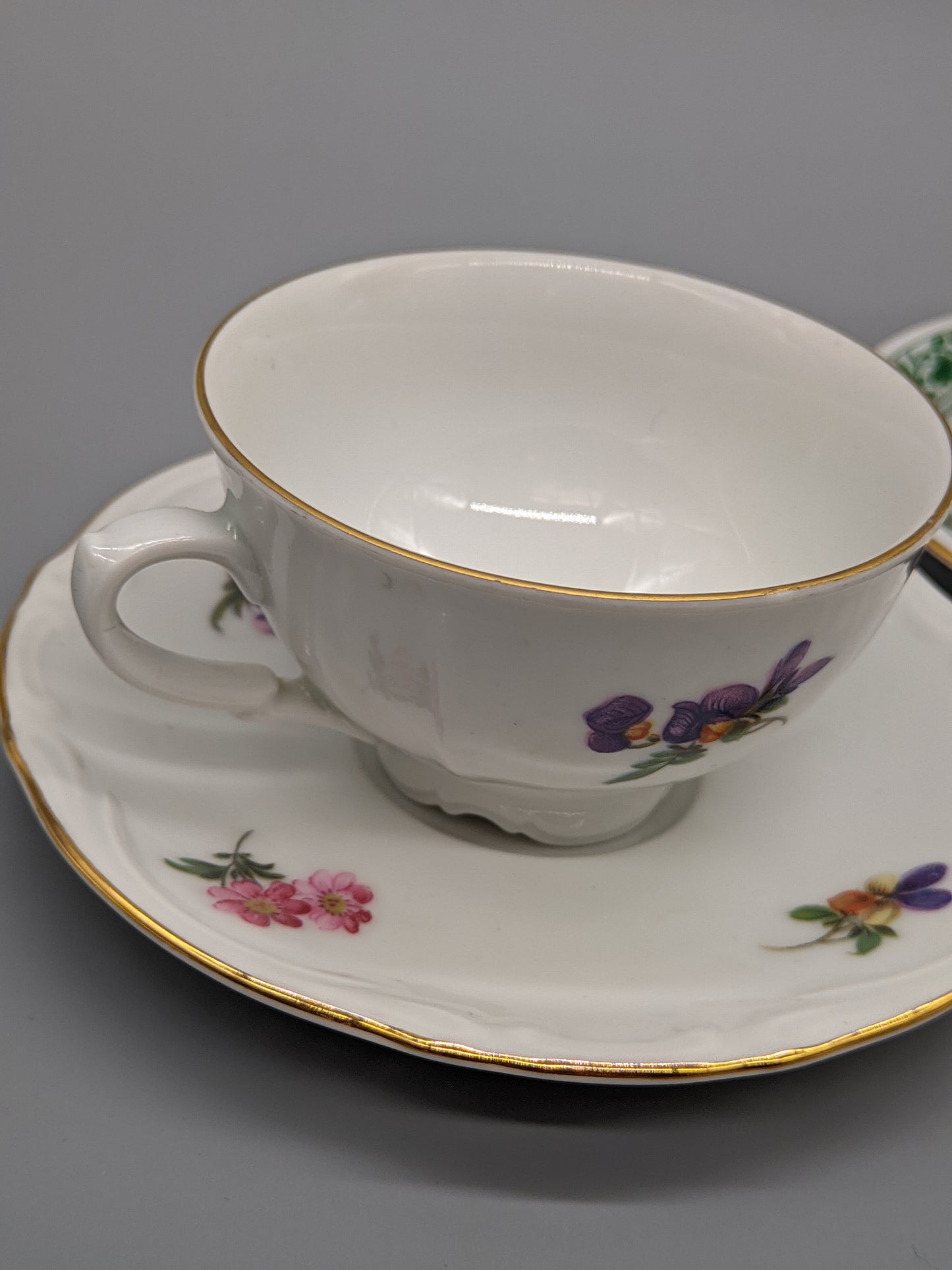 Exklusive Sets aus Porzellan – Edle Vintage Mokka Tassen