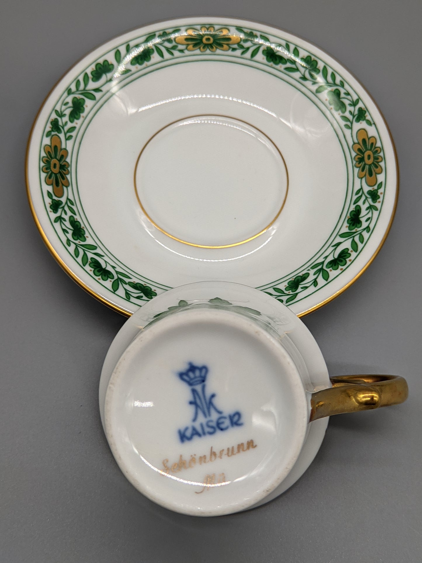 Exklusive Sets aus Porzellan – Edle Vintage Mokka Tassen
