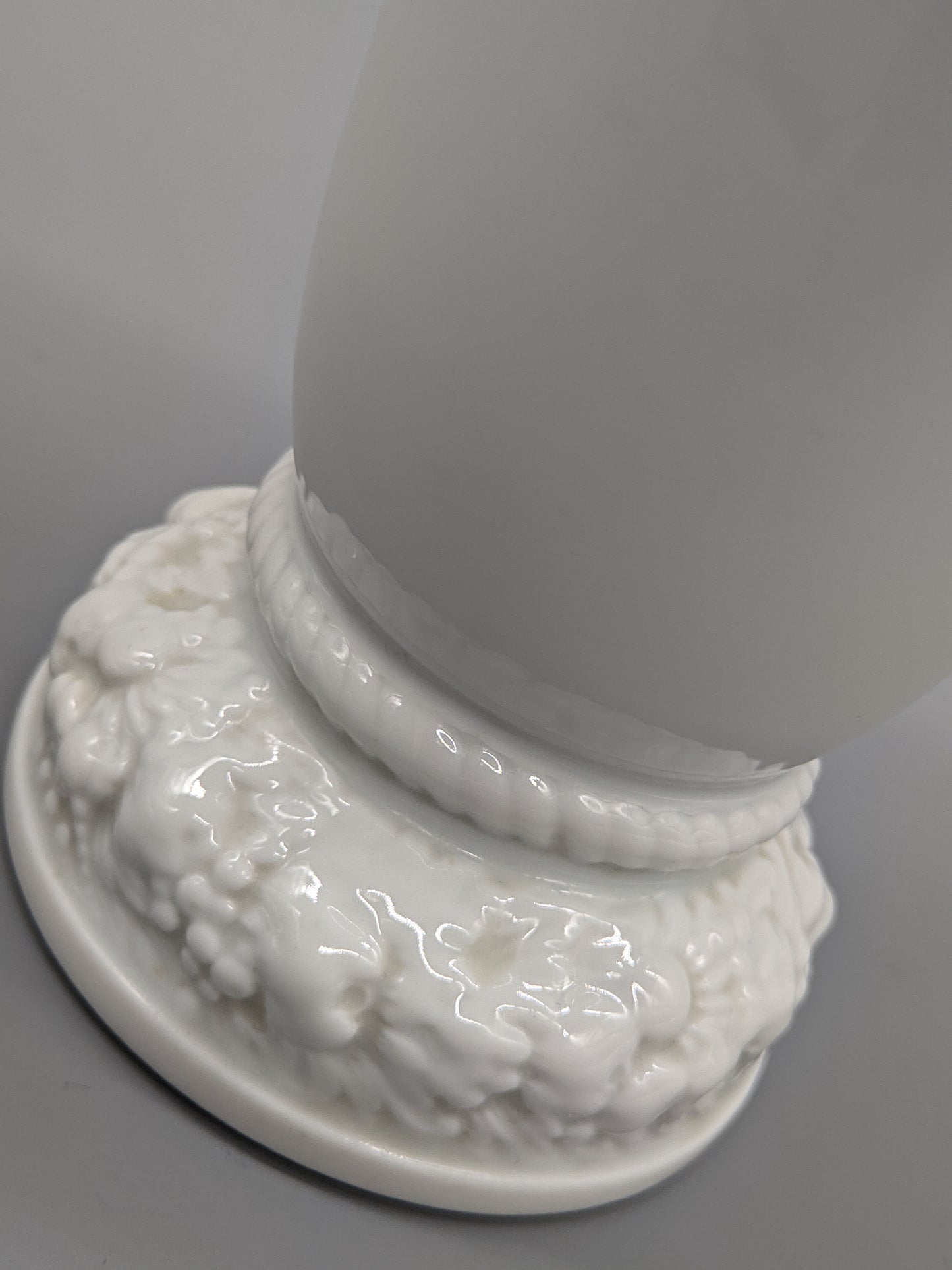 Rosenthal Classic Rose Vase – Elegante Porzellan Vase mit Relief