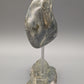 Abstrakte Inuit Speckstein Skulptur Kunstvolles Design aus Kanada