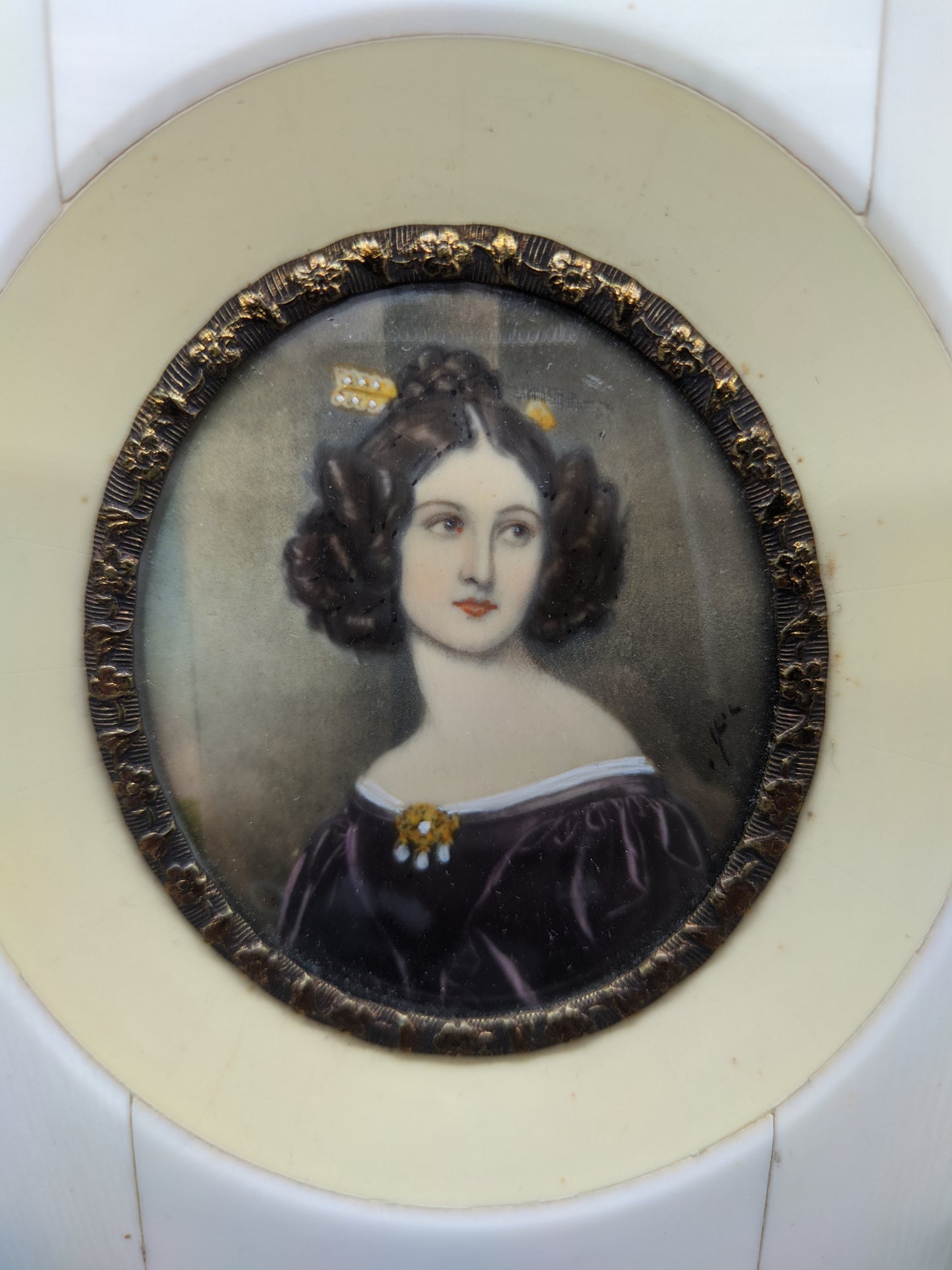 Antike Miniatur Biedermeier Dame im Rahmen Porträt Damen Bild