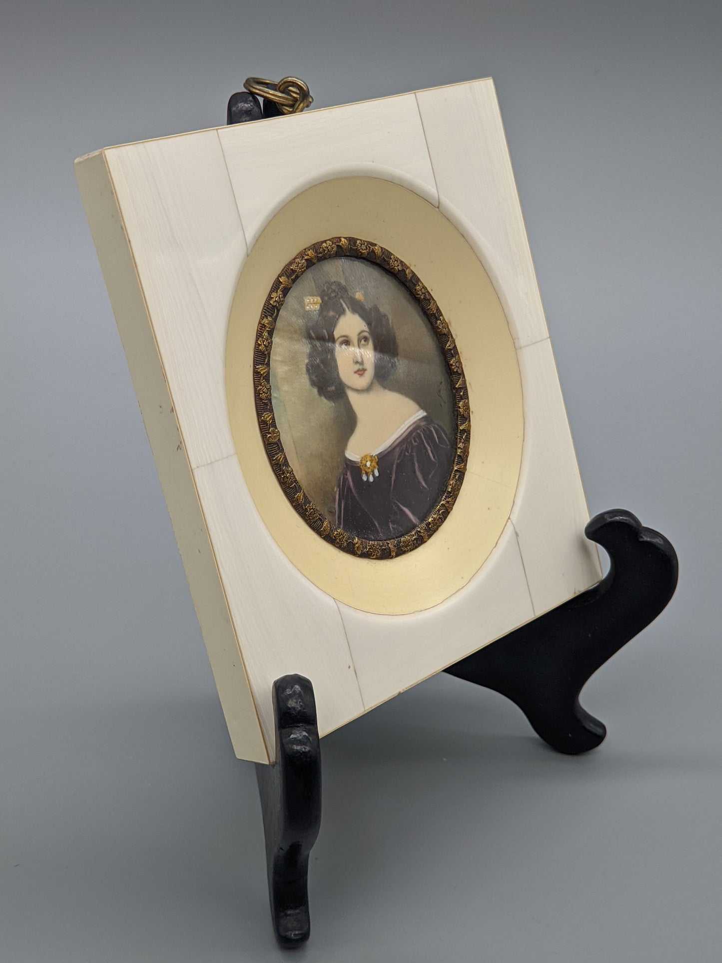 Antike Miniatur Biedermeier Dame im Rahmen Porträt Damen Bild