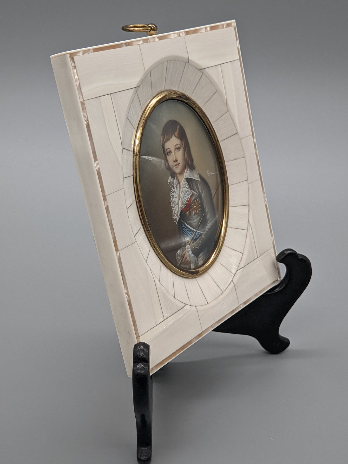 Französische Schule (XIX) Edles Miniatur Portrait eines Knaben