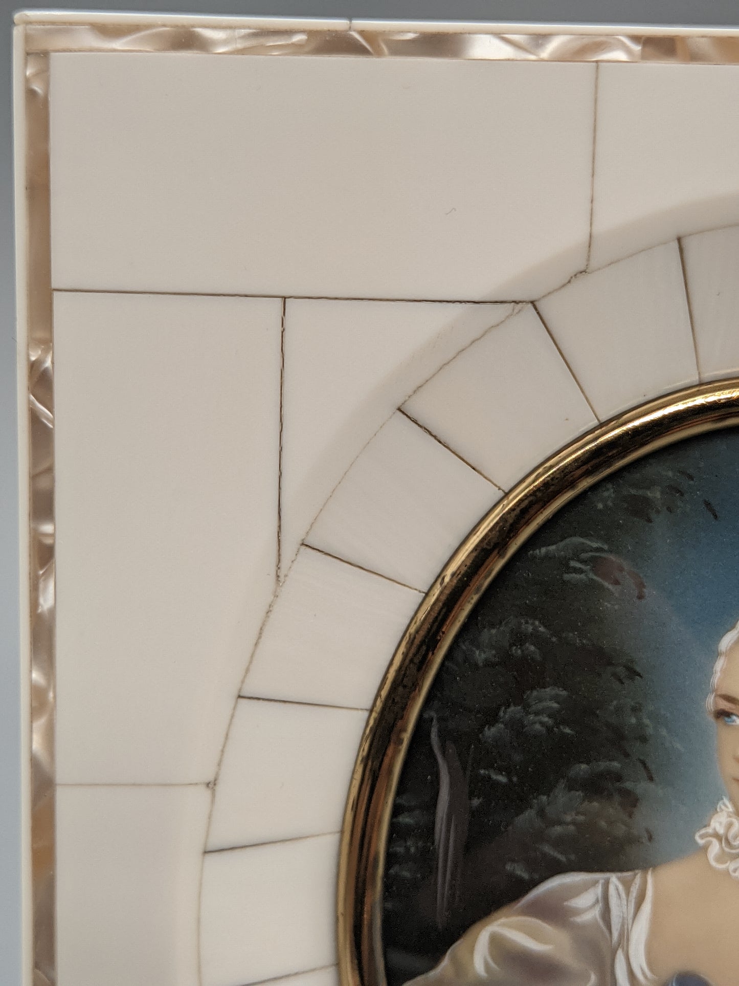Französische Schule (XIX) Elegantes Damen Portrait Miniaturmalerei