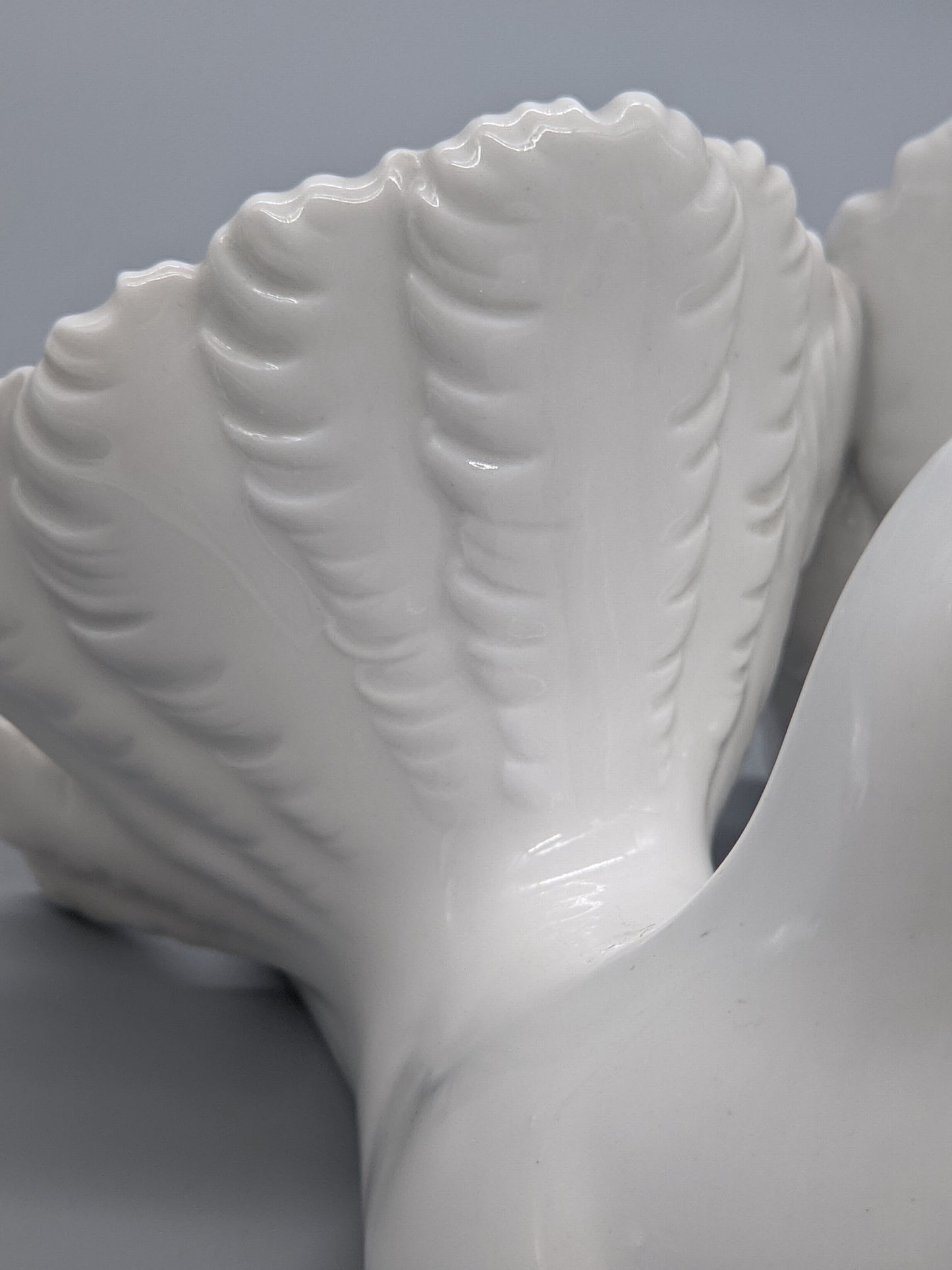 Elegantes Lladró Tauben Paar aus Porzellan – Kunstvolle Handarbeit