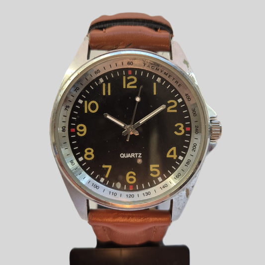 Klassische Herrenarmbanduhr – Zeitloses Design mit Tachymeter-Skala