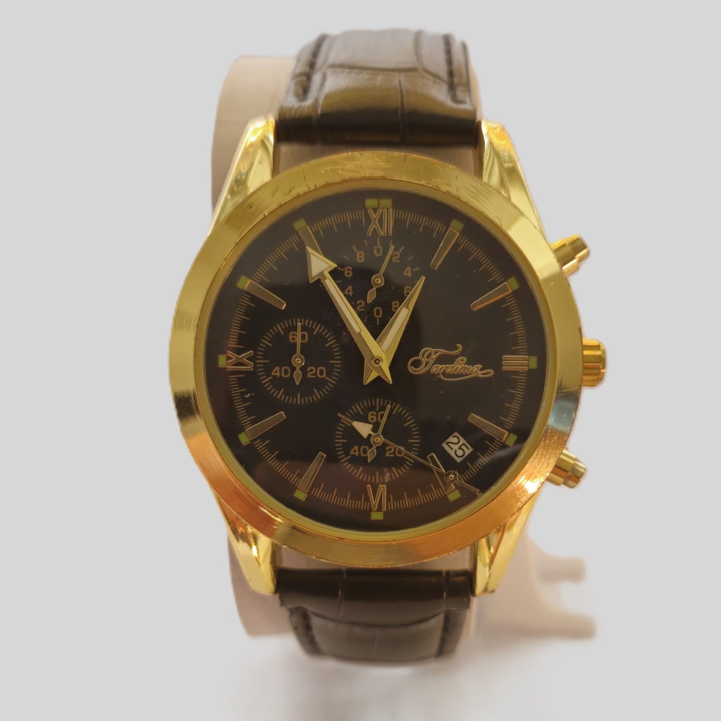 Tandian Chronograph – Elegante Armbanduhr mit goldfarbenem Gehäuse