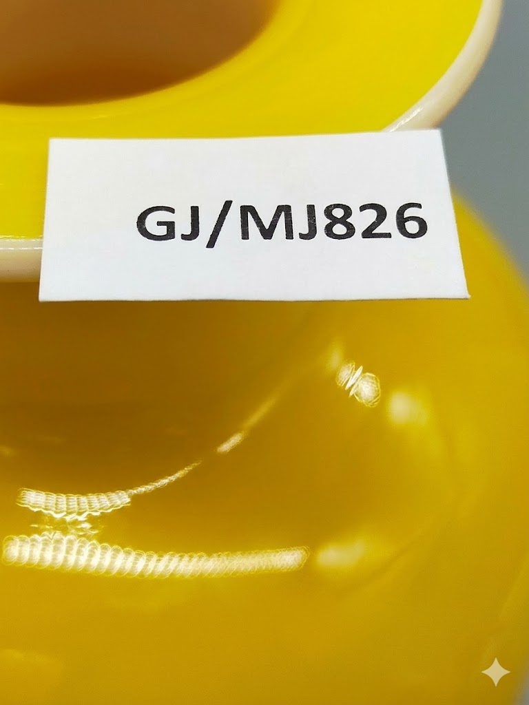 Elegante Opalglas Vase in Sonnengelb Vintage Mid-Century Kunstglas