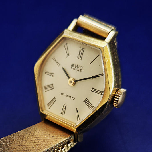 Schicke BWC Swiss Damen Uhr – Klassische Eleganz in Goldoptik