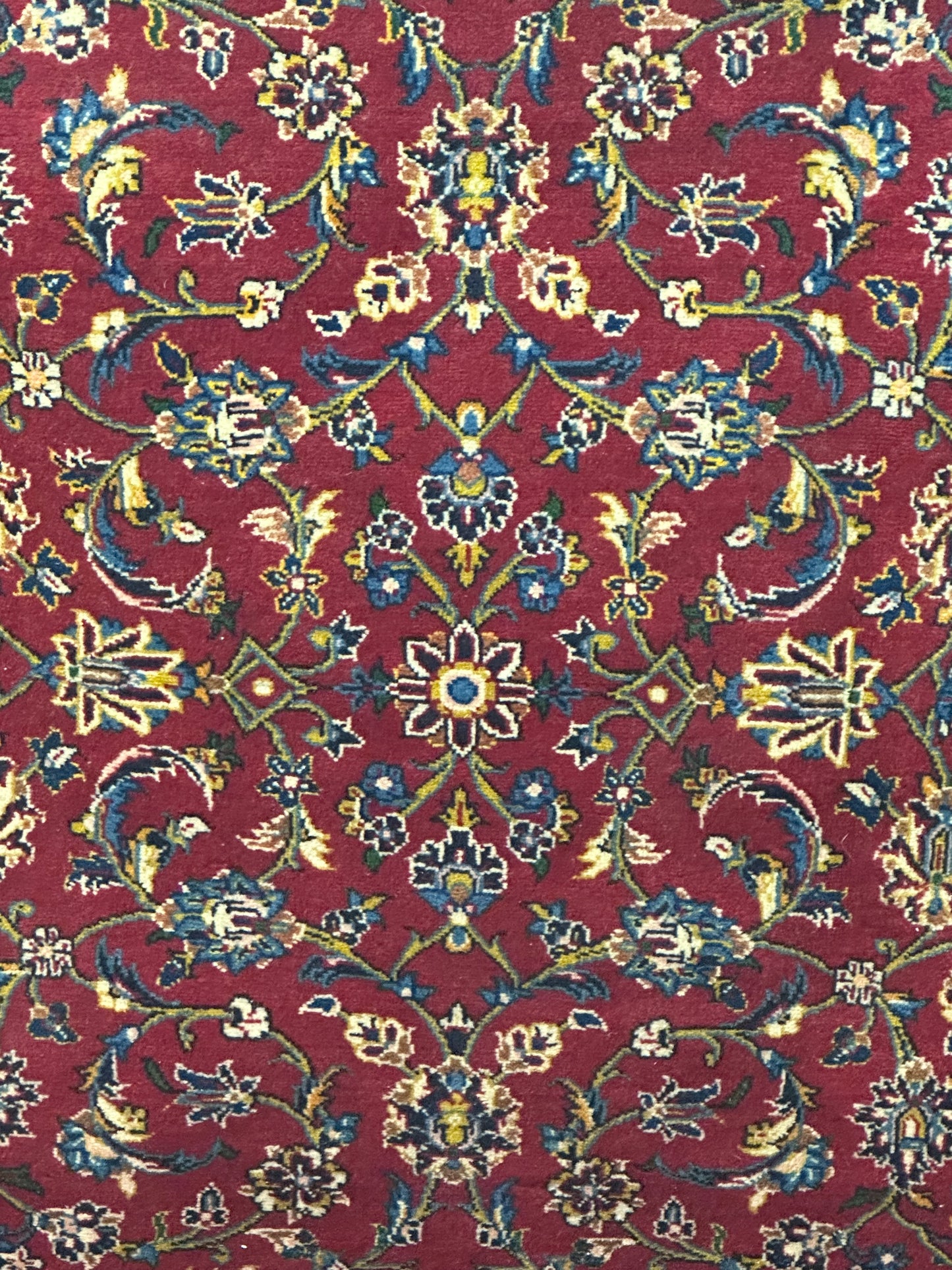 Keschan Läufer Schurwolle Rot mit floralem Rankenmuster