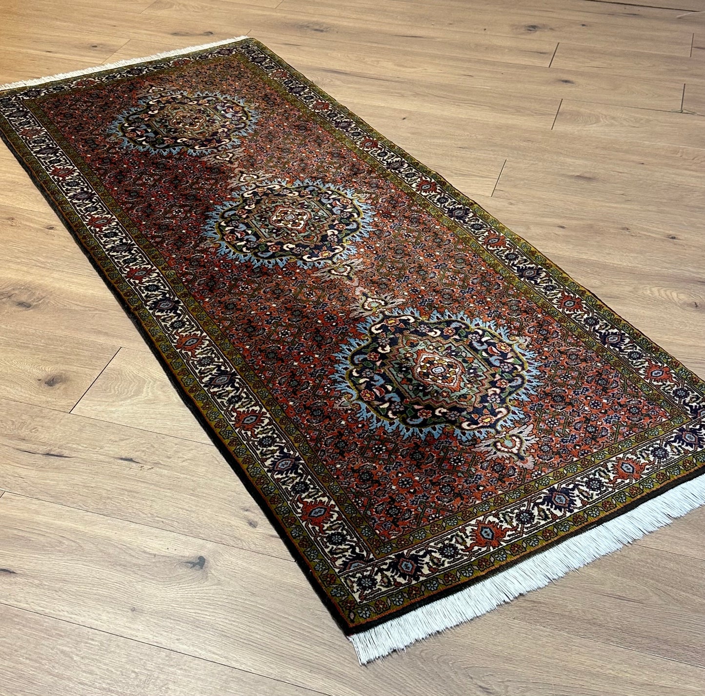 Bidjar Teppich Korkwolle mit Medaillonmuster und feiner Knüpfung