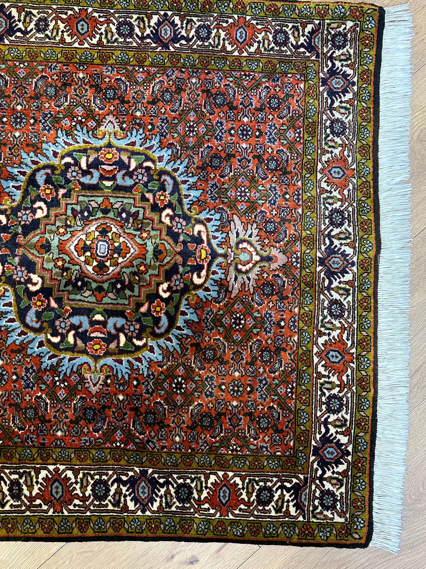 Bidjar Teppich Korkwolle mit Medaillonmuster und feiner Knüpfung