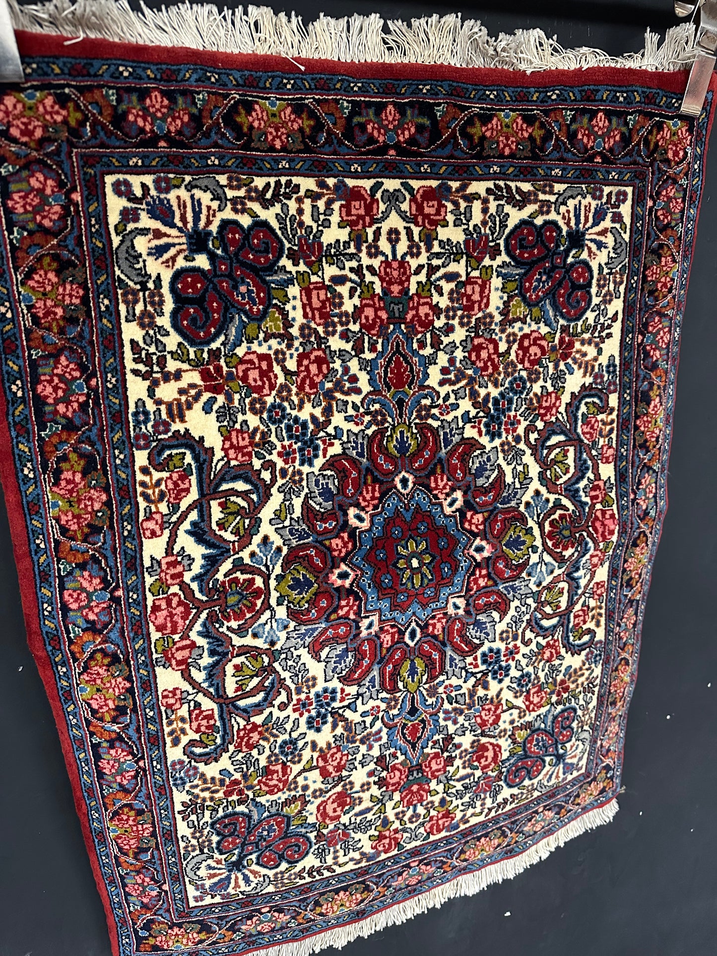 Orientteppich handgeknüpft  Rosen Bidjar Naturfarben 95x74cm