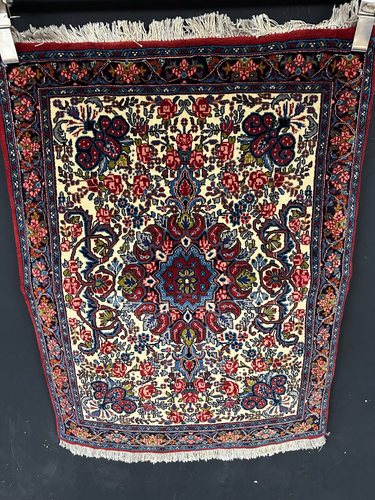 Orientteppich handgeknüpft  Rosen Bidjar Naturfarben 95x74cm