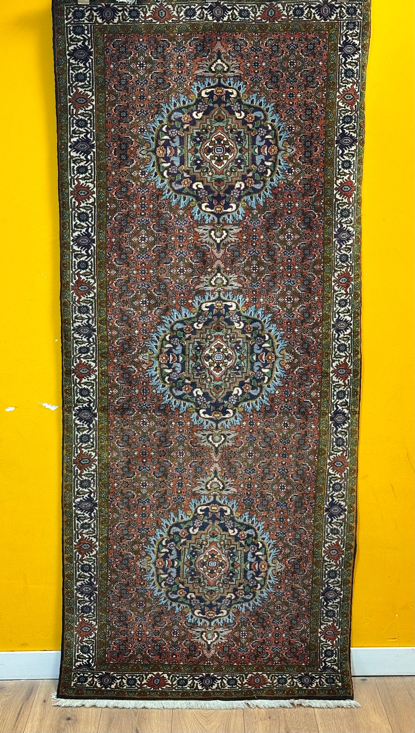 Bidjar Teppich Korkwolle mit Medaillonmuster und feiner Knüpfung