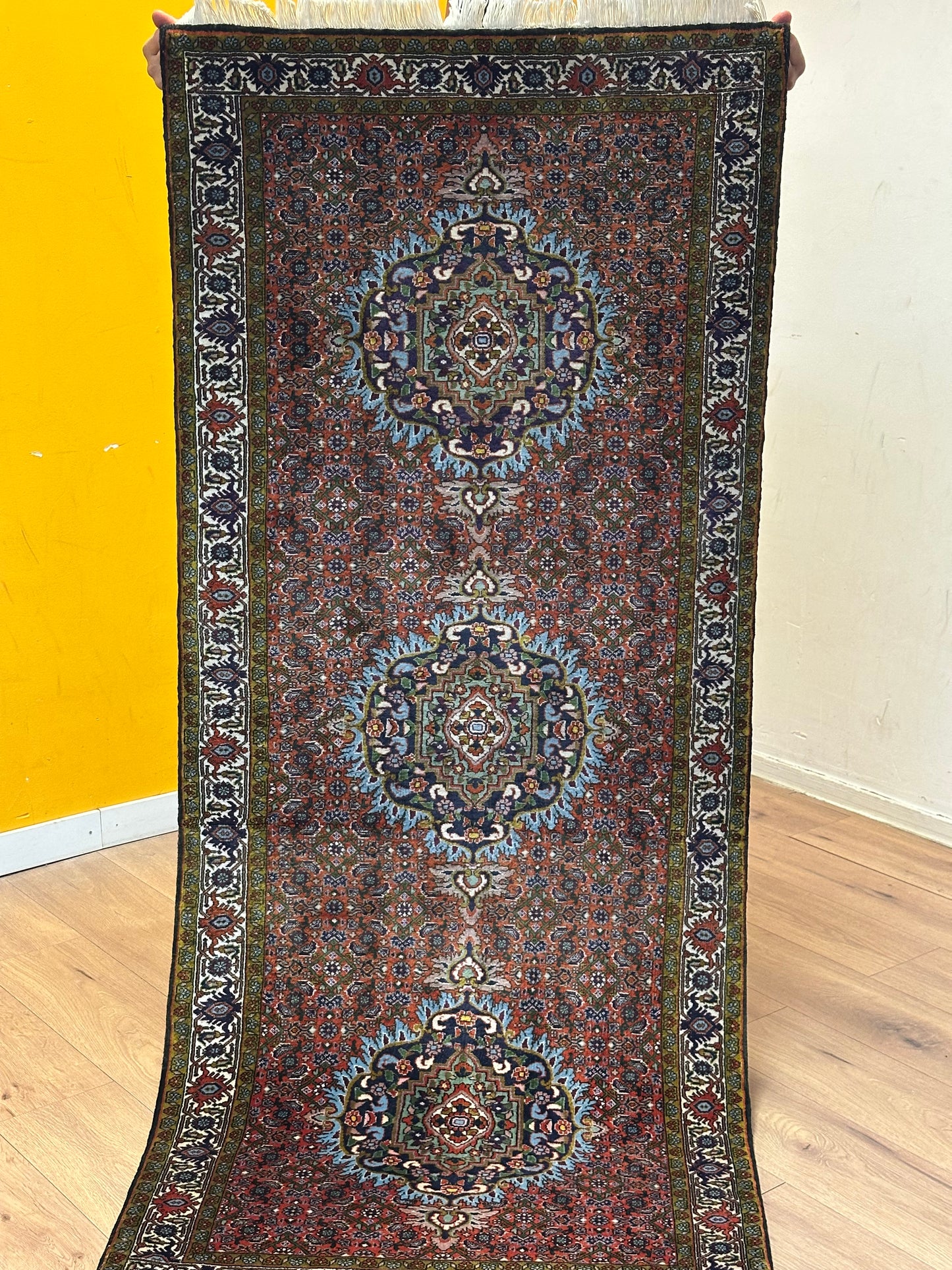 Bidjar Teppich Korkwolle mit Medaillonmuster und feiner Knüpfung