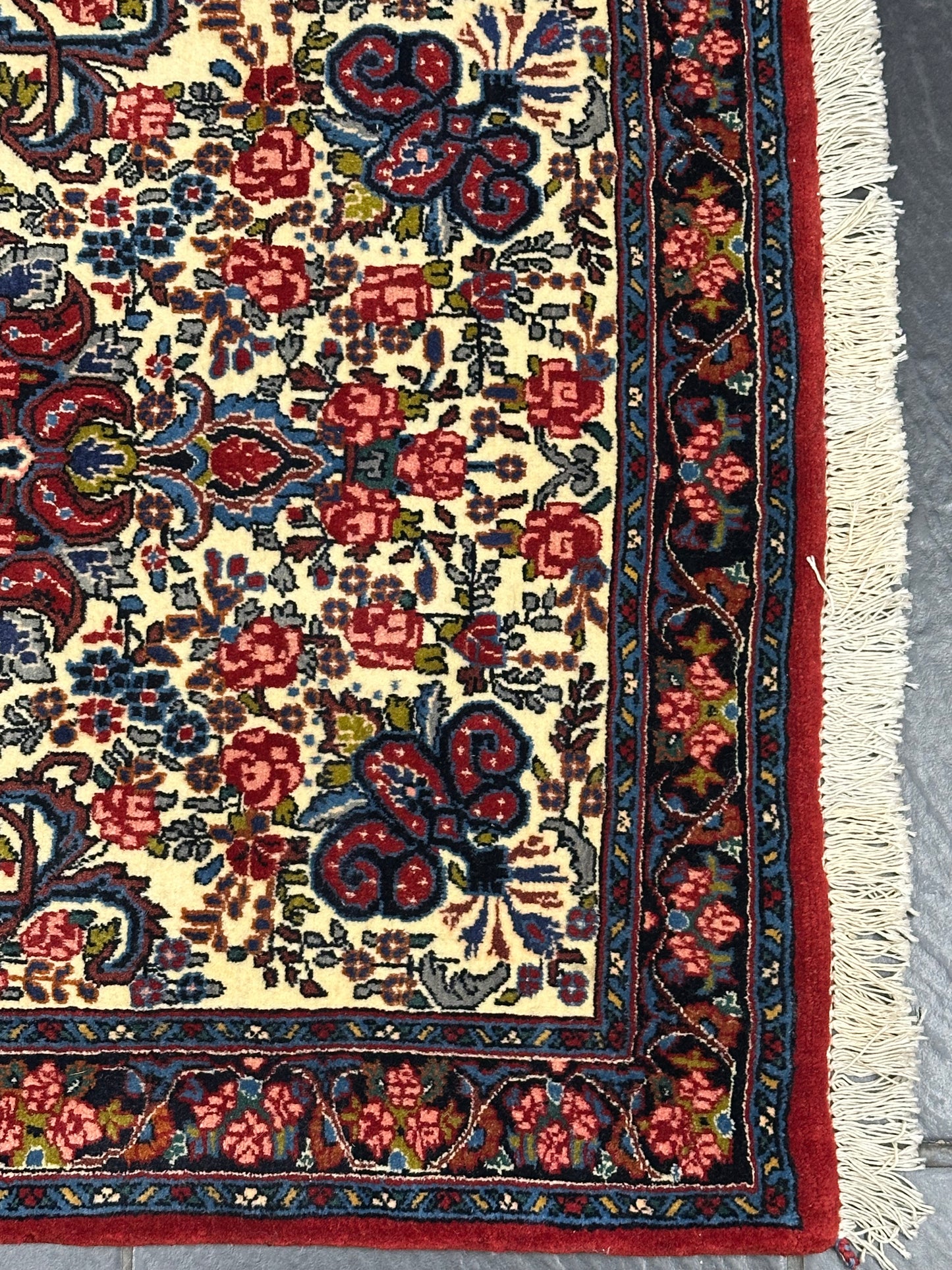 Orientteppich handgeknüpft  Rosen Bidjar Naturfarben 95x74cm