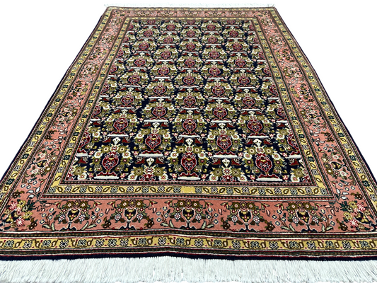 Orientteppich handgeknüpft Täbriz Vasenmuster mit Seide 150x104