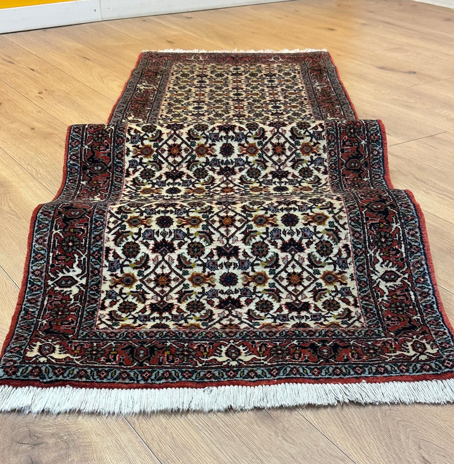 Bidjar Läufer Korkwolle mit floralem Rautenmotiv feine Knüpfung