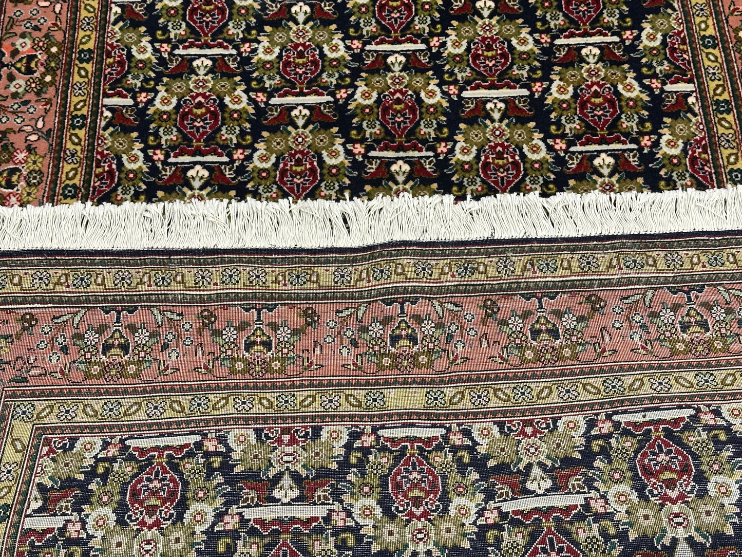 Orientteppich handgeknüpft Täbriz Vasenmuster mit Seide 150x104