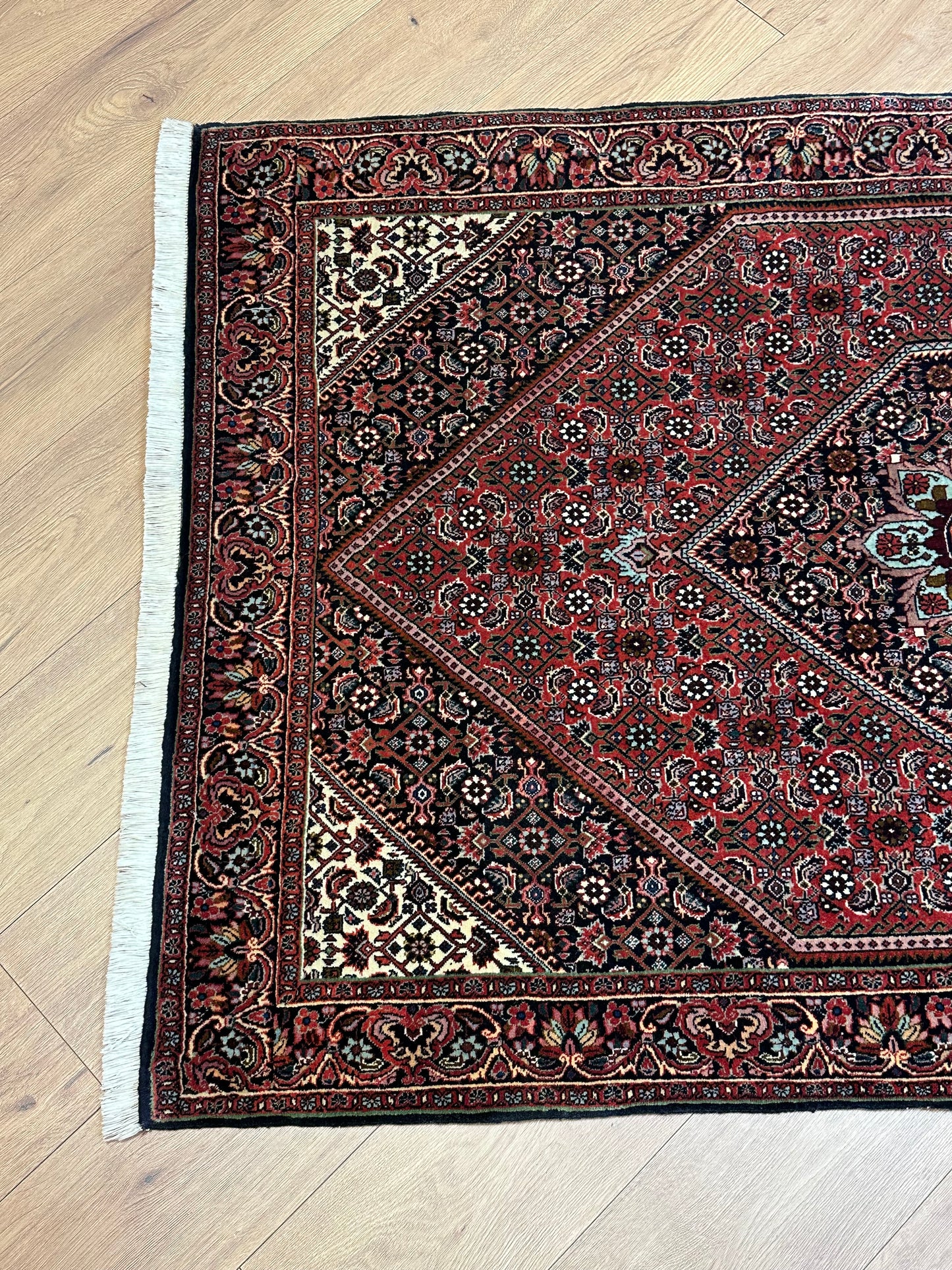 Bidjar Teppich Korkwolle mit Medaillon florales Allover Muster