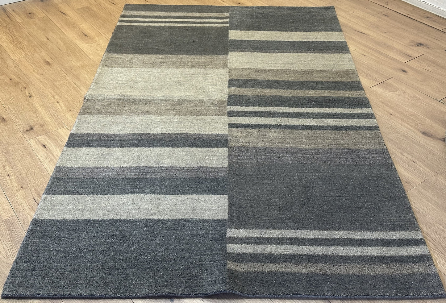 Gabbeh Teppich Schurwolle mit modernem Blockstreifen Design