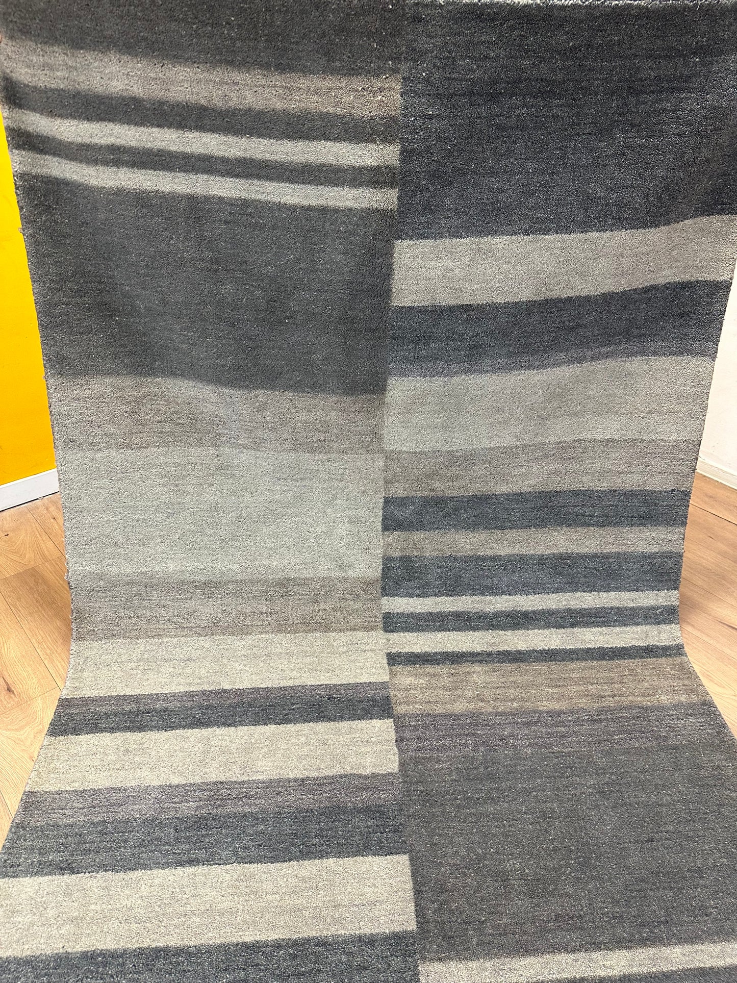 Gabbeh Teppich Schurwolle mit modernem Blockstreifen Design