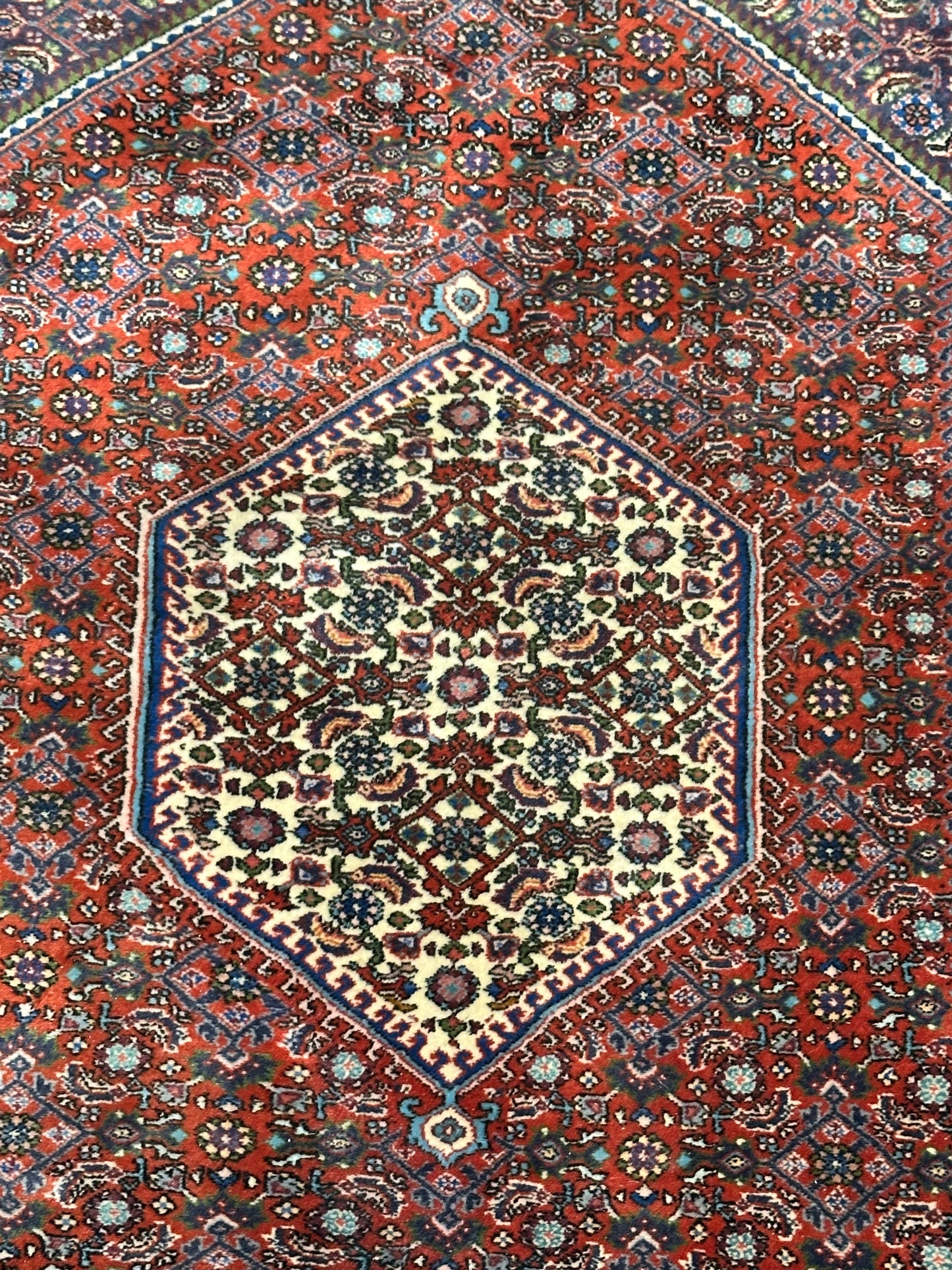 Orientteppich handgeknüpft Bidjar Medaillon Wolle 133 × 92 cm