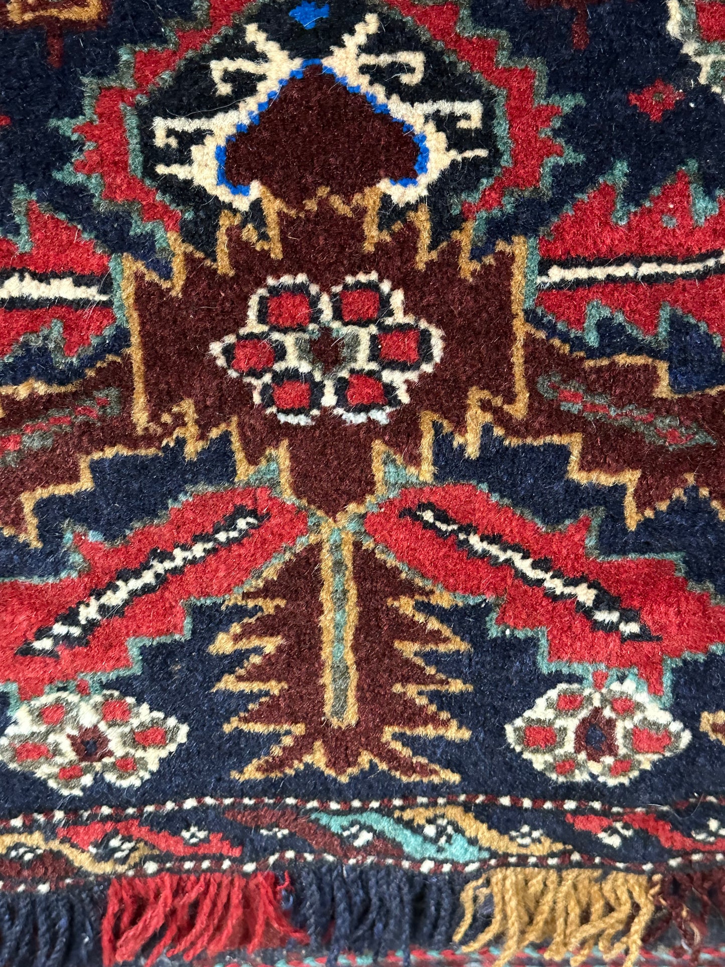 Orientteppich handgeknüpft Gaschgai Salztasche Wolle 100 × 45 cm