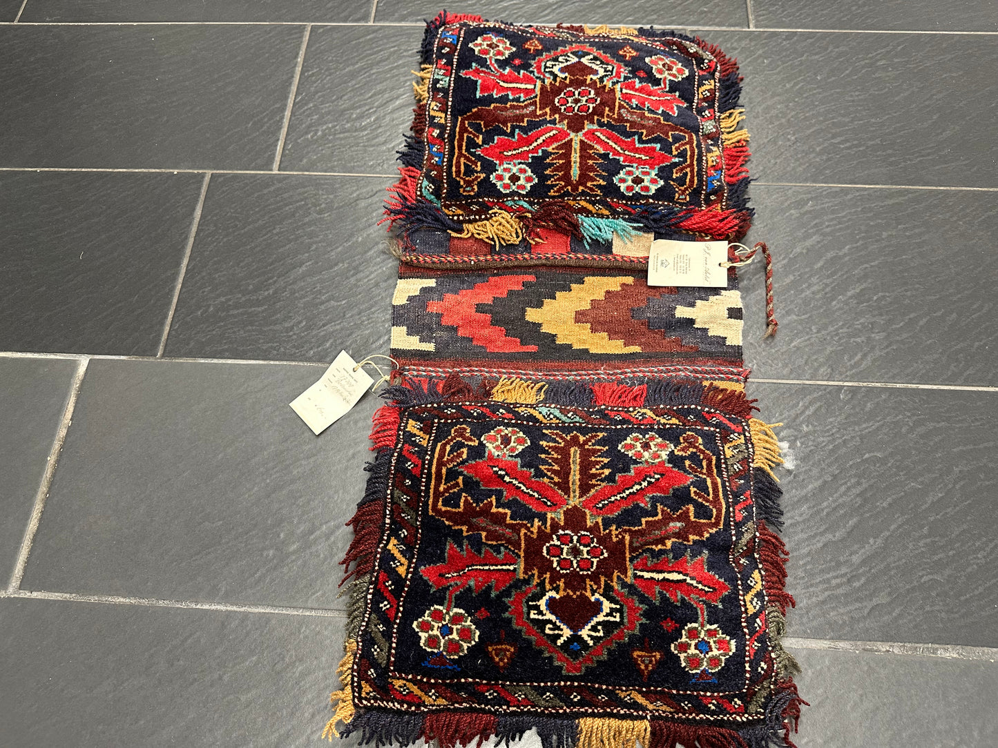 Orientteppich handgeknüpft Gaschgai Salztasche Wolle 100 × 45 cm