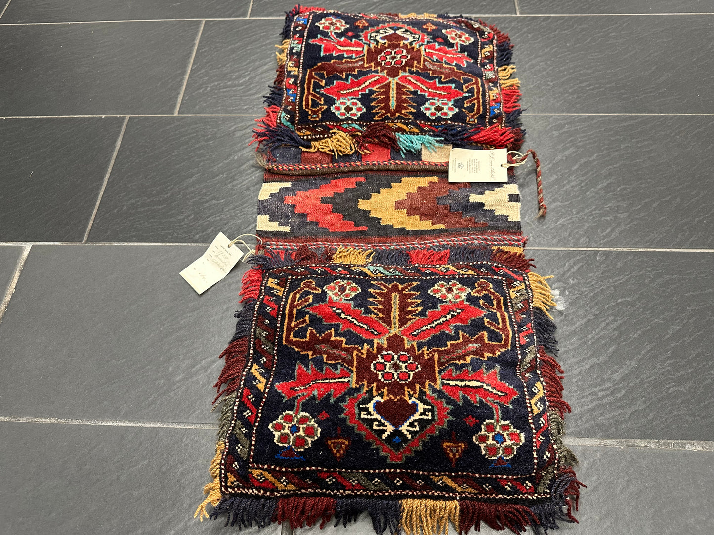 Orientteppich handgeknüpft Gaschgai Salztasche Wolle 100 × 45 cm