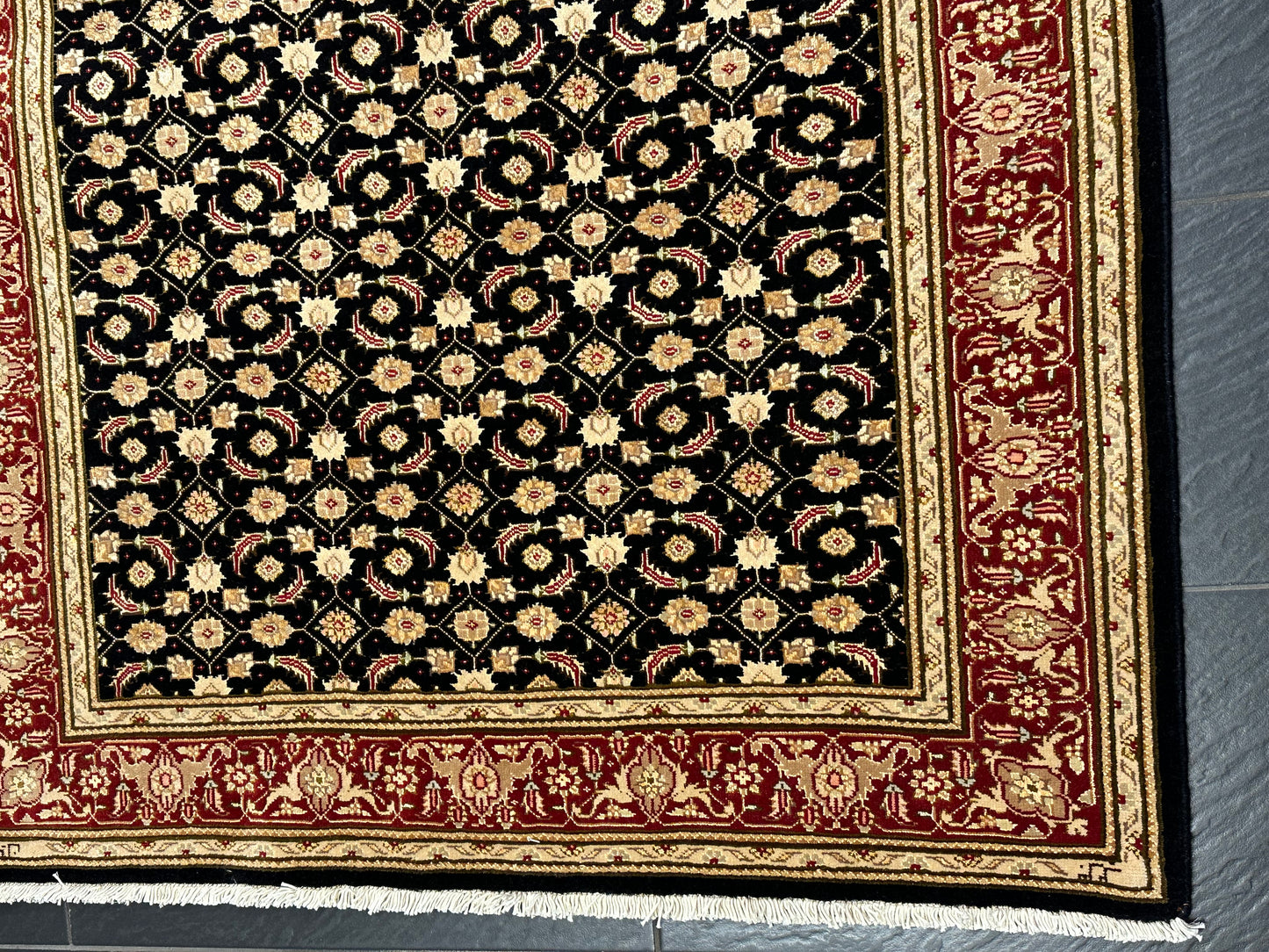 Orientteppich handgeknüpft Täbriz Mahi mit Seide 168 × 122 cm
