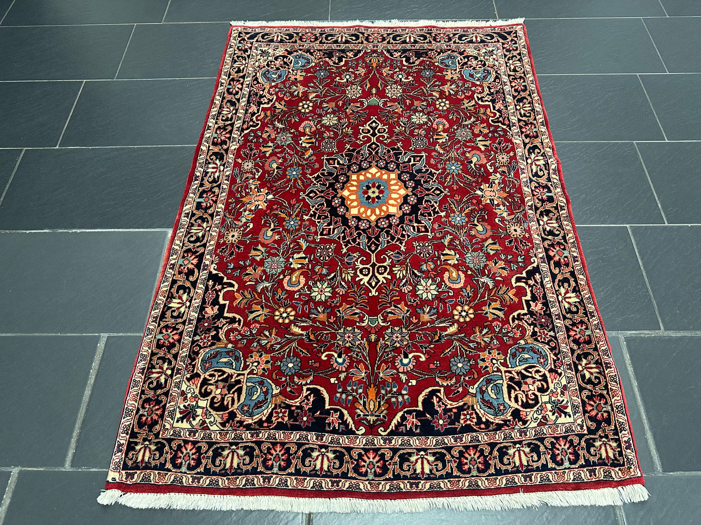 Orientteppich handgeknüpft Bidjar Medaillon Wolle 154 × 107 cm