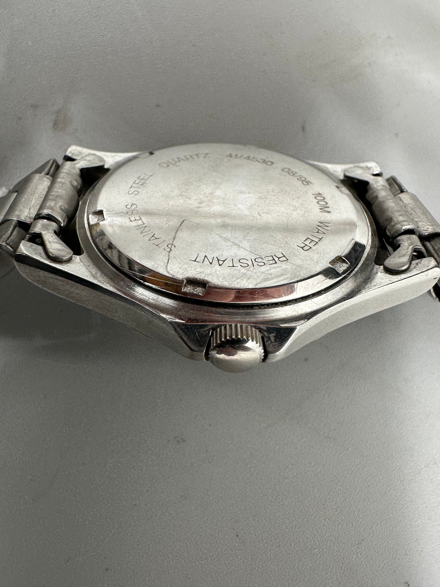 Junghans Herrenarmbanduhr Quarz Edelstahl Datum klassisch silber