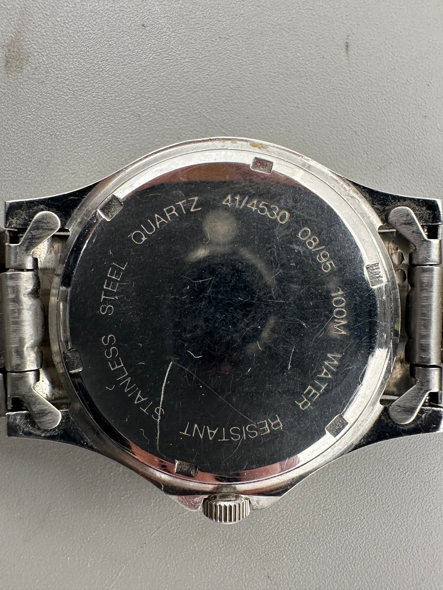 Junghans Herrenarmbanduhr Quarz Edelstahl Datum klassisch silber