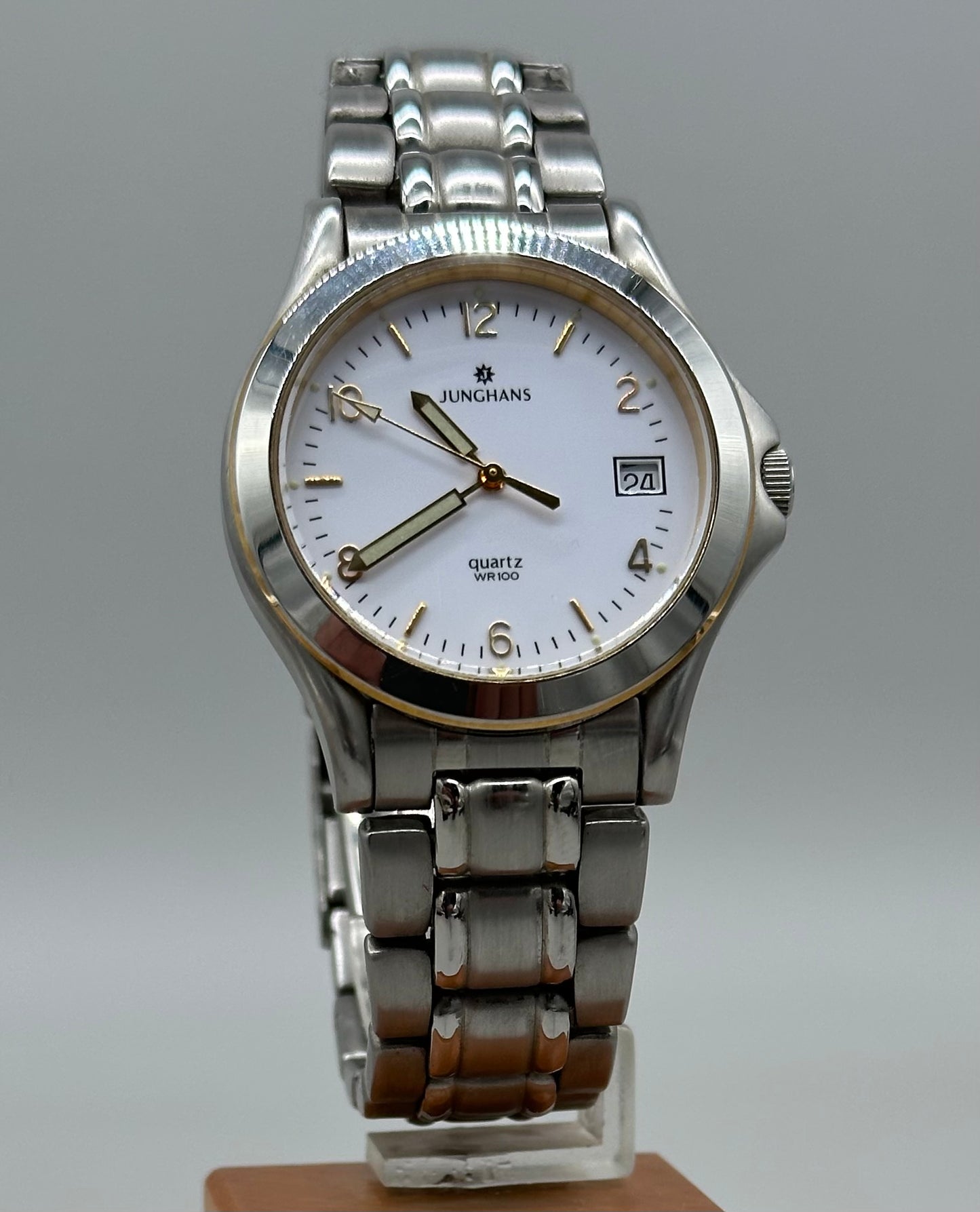 Junghans Herrenarmbanduhr Quarz Edelstahl Datum klassisch silber