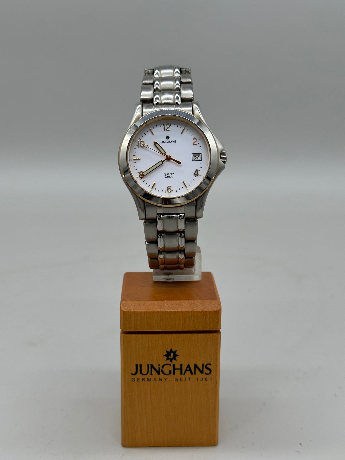 Junghans Herrenarmbanduhr Quarz Edelstahl Datum klassisch silber